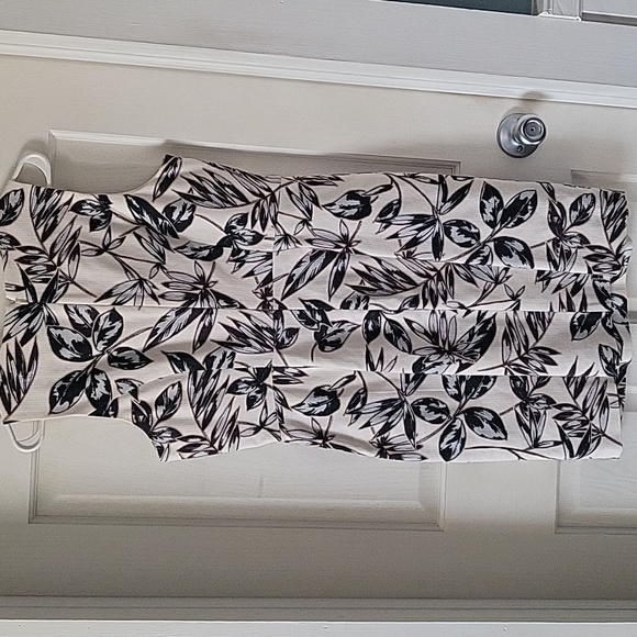 Leaf printed casual dress - Picture 4 of 4